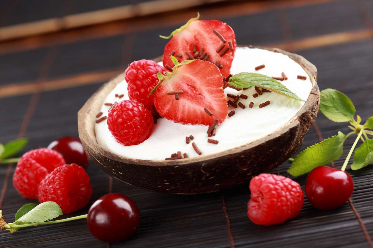 Coconut-ijs met vers fruit legpuzzel online