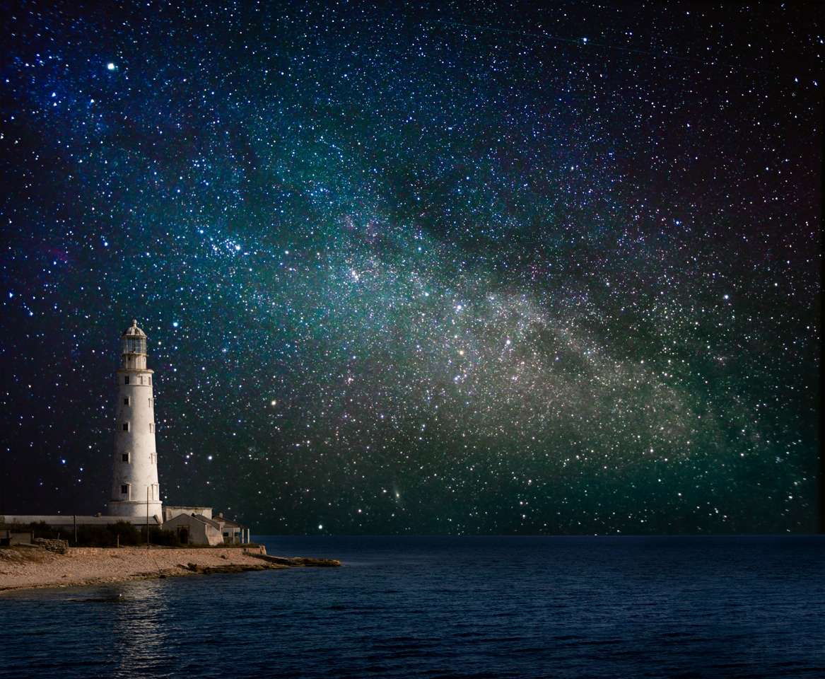 Magical Lighthouse på natten Pussel online