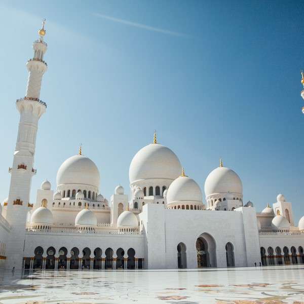 Sheikh-moskén i Dubai pussel på nätet