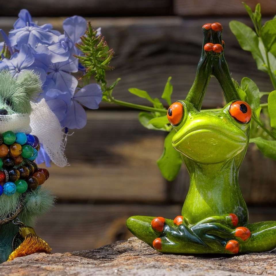 Frog- figurin kirakós online