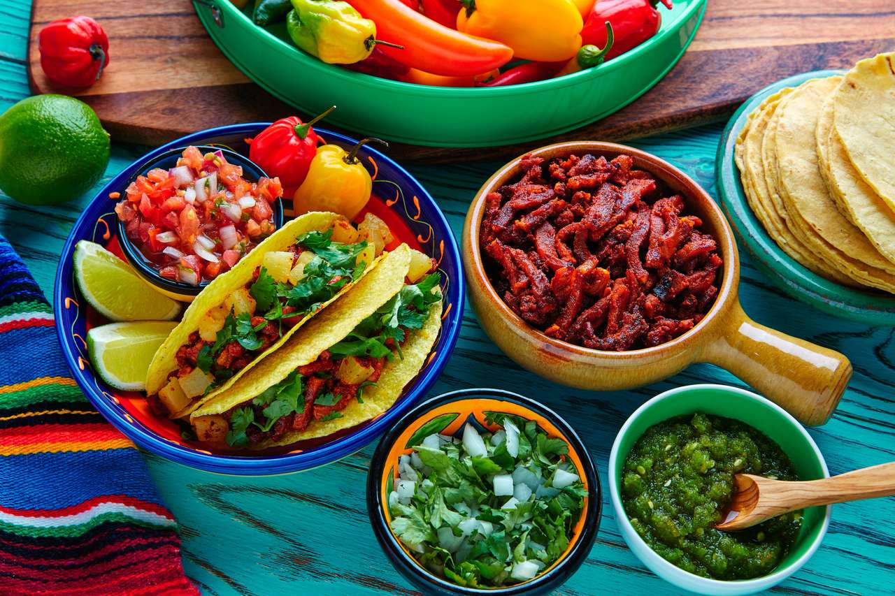 Tacos Al Pastor Μεξικάνικο με τον ανανά κόλιανδρο και το τσίλι παζλ online