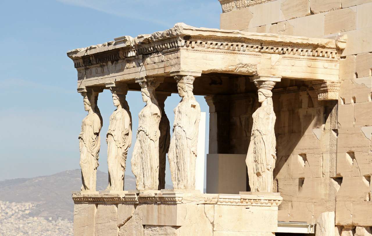 El porche de Stechtheum Temple Stone con Caryátides en Ereechtheion en Acrópolis, Atenas, Grecia rompecabezas en línea