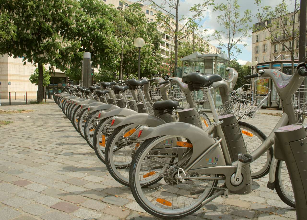 Bicicletele din orașul parizian jigsaw puzzle online