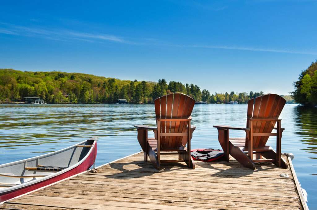Пирс на озере в Канаде пазл онлайн