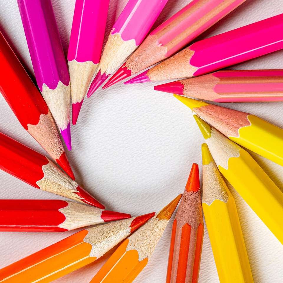 Lápis coloridos quebra-cabeças online