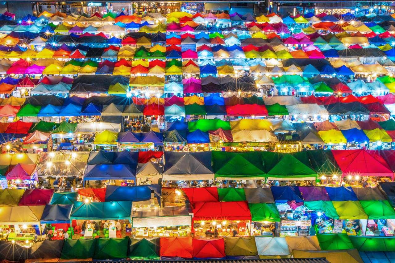 Mercado da noite da Tailândia, mercado da noite de rua colorido e beleza do mercado da noite, quebra-cabeças online