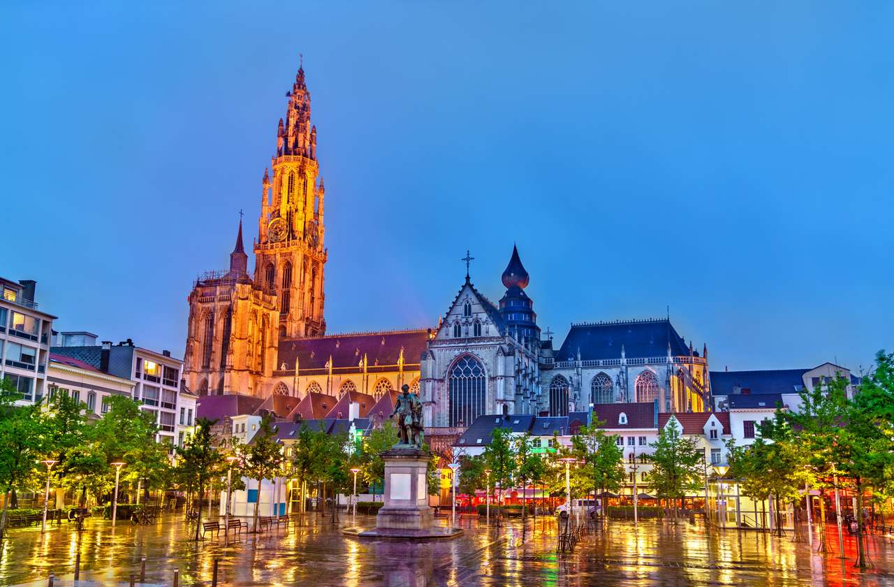 Katedralen i vår dam i Antwerpen pussel på nätet