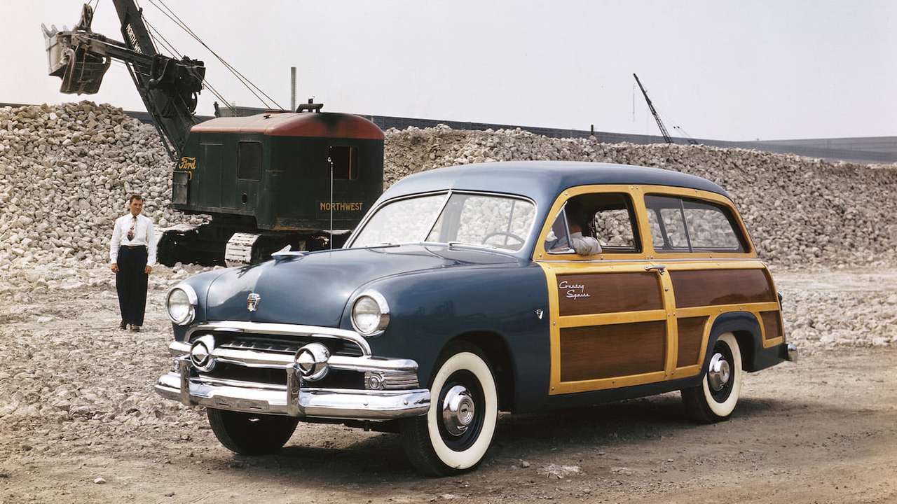 1951 Ford Country Squire jigsaw puzzle online