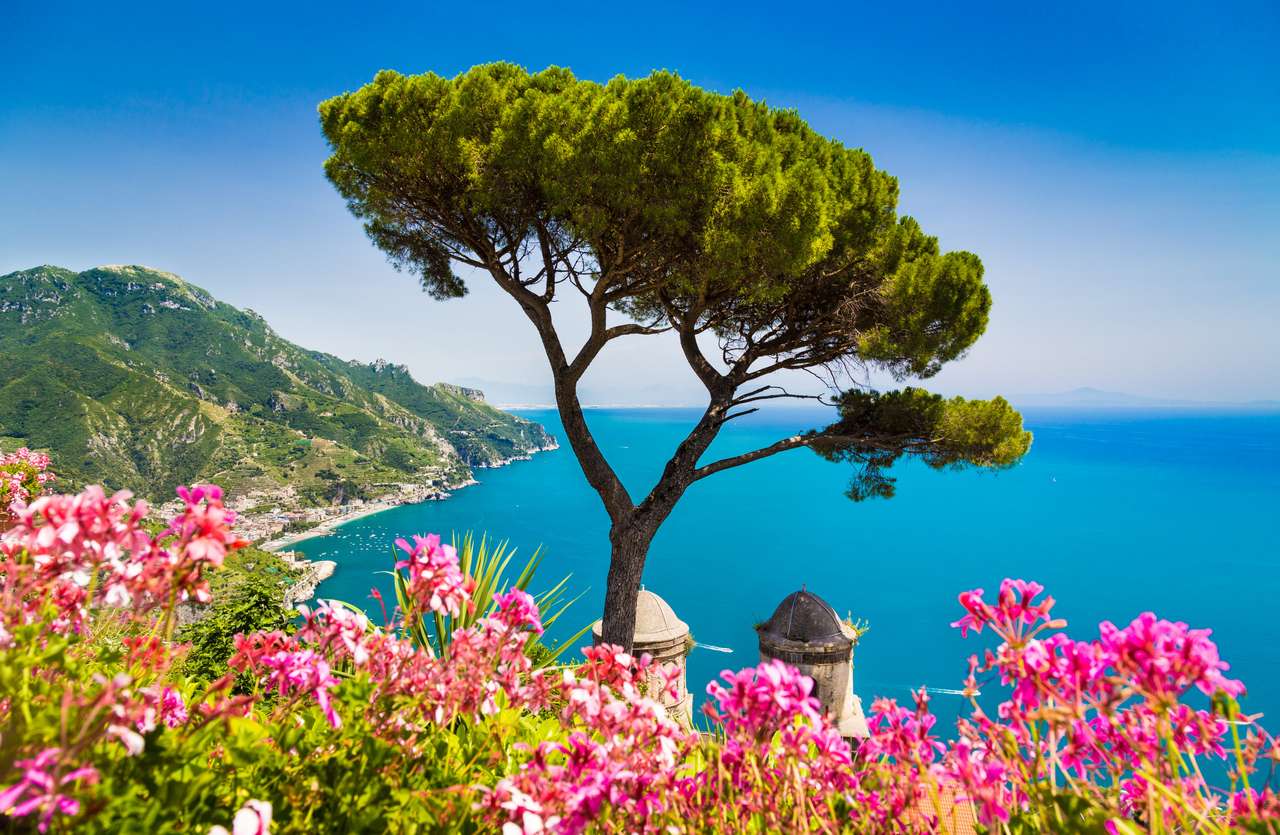 Amalfiküste mit Golf von Salerno Puzzlespiel online