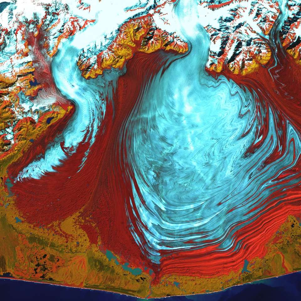 A légi fotózás a gleccser Alaszkában online puzzle