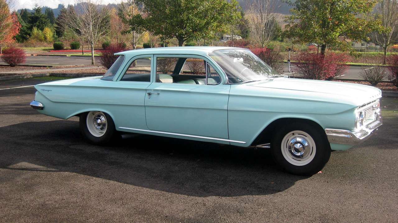 1961 Chevrolet Biscayne. Puzzlespiel online