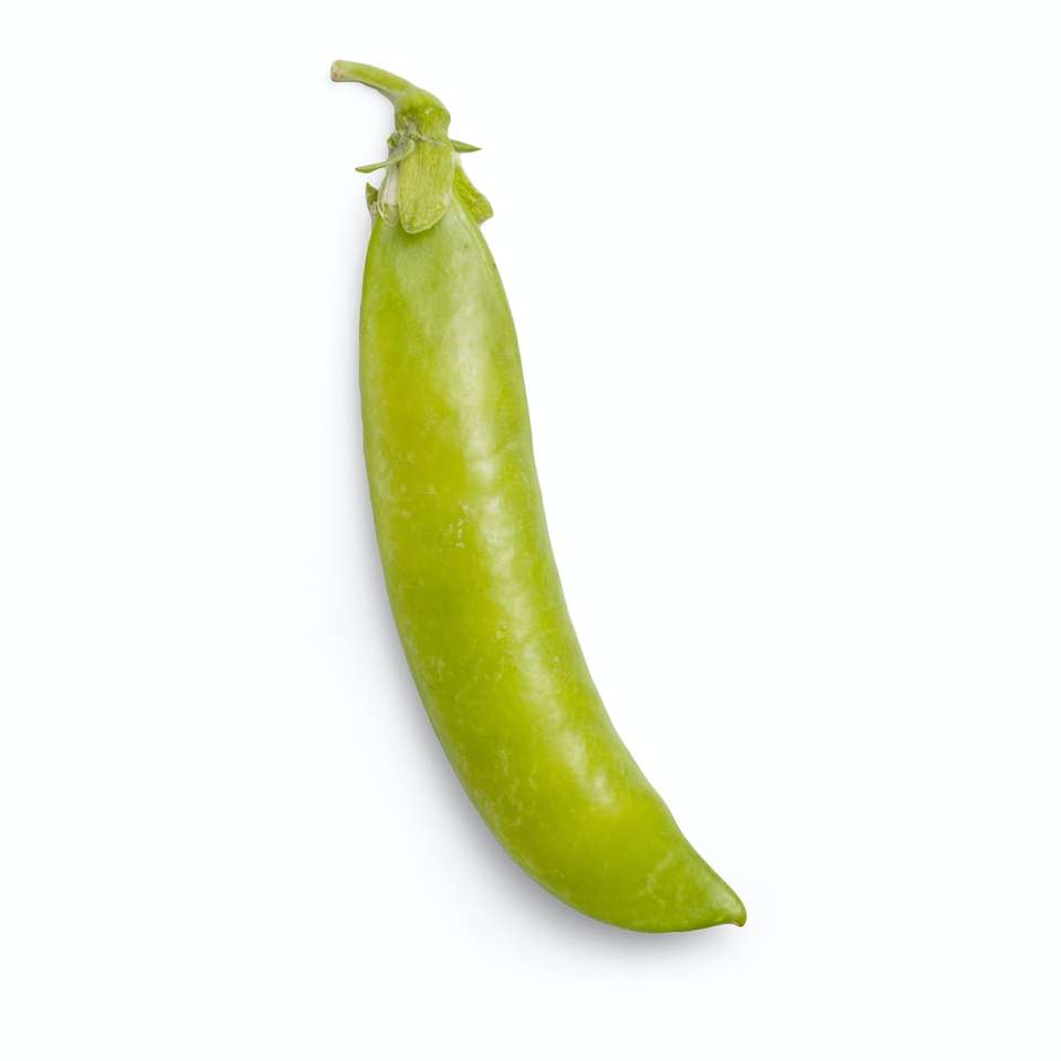zelené chilli na bílém pozadí skládačky online