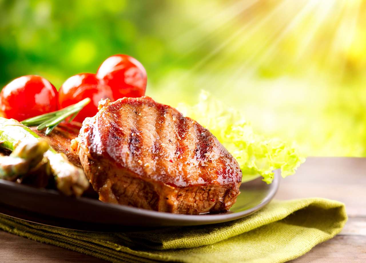 Grilované hovězí steakové maso skládačky online
