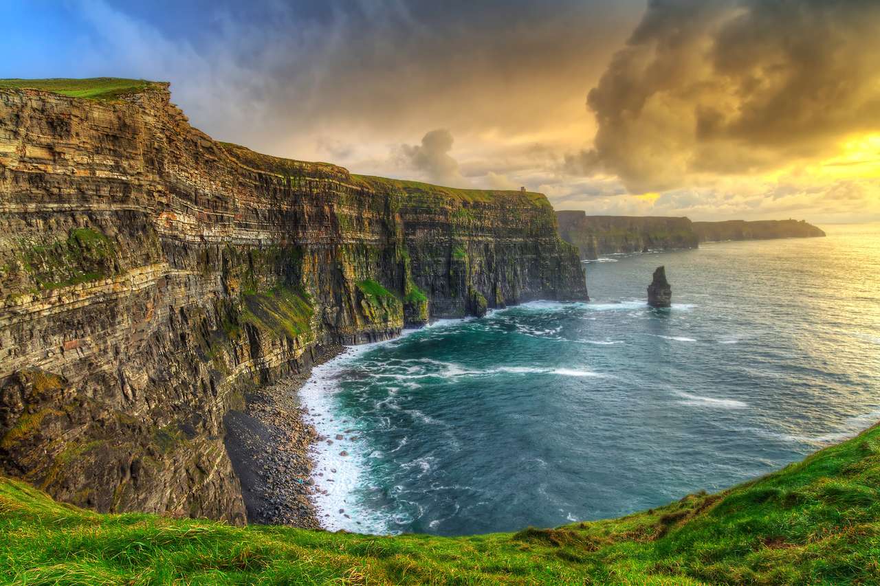 Cliffs of Moher vid solnedgången, Co. Clare, Irland pussel på nätet