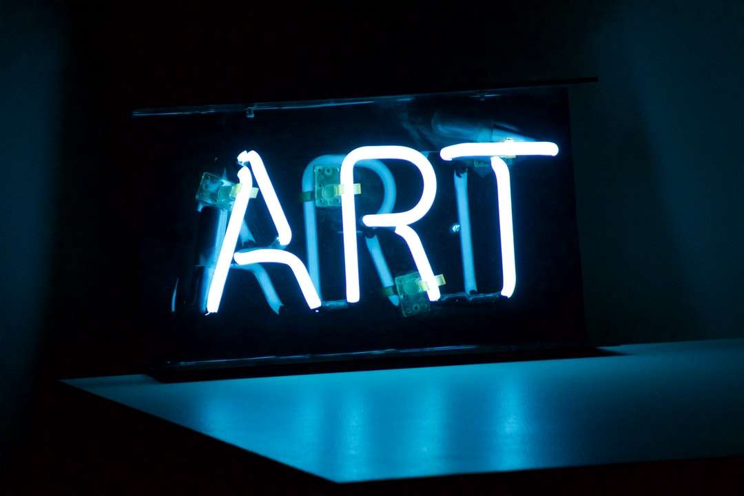 Blå konst neonskylt aktiverad Pussel online