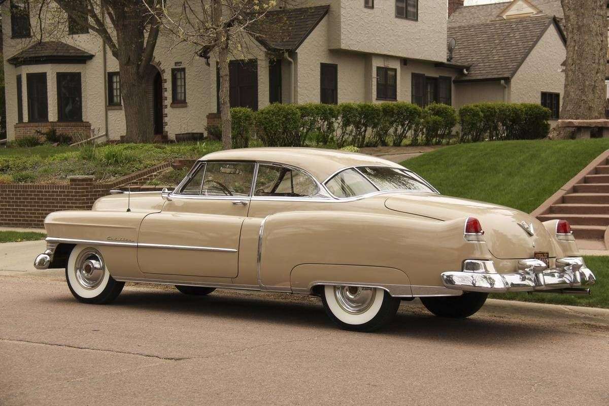 1951 Cadillac Серия 62 купе онлайн пъзел