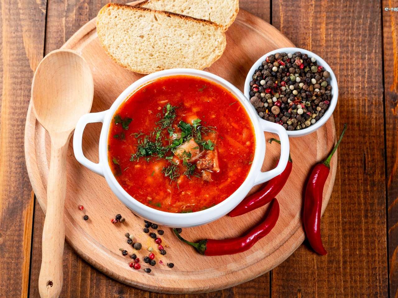 Soppa, chili, bröd Pussel online