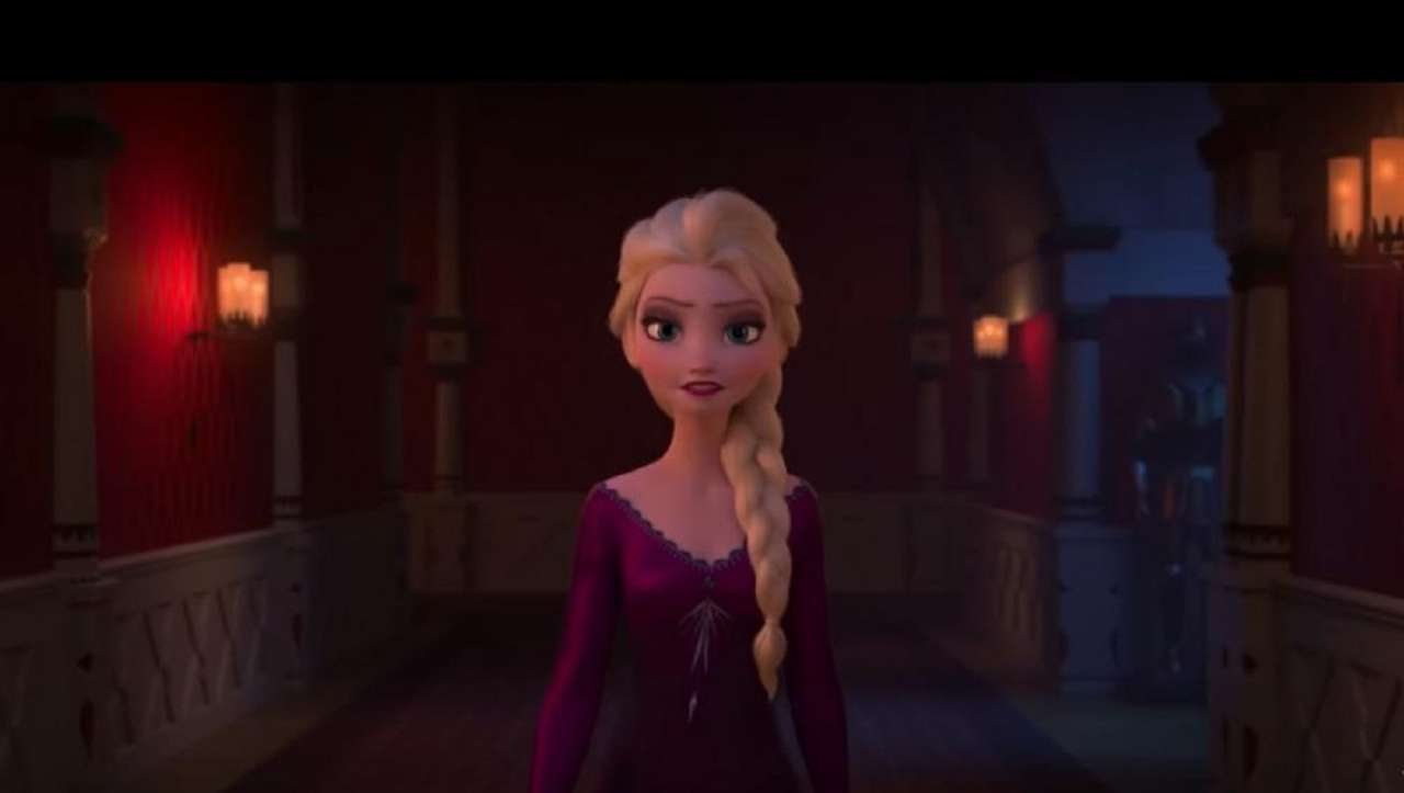 Frozen 2. Пазл Ельза в фіолетовій сукні. пазл онлайн
