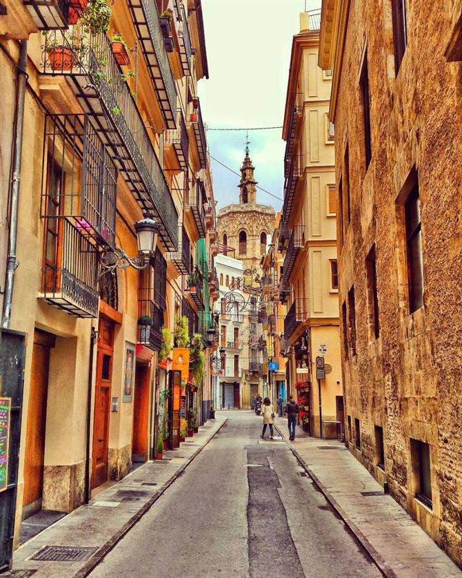 Street a Valencia. puzzle online