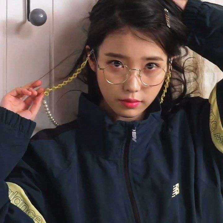 IU - Ji Eun skládačky online