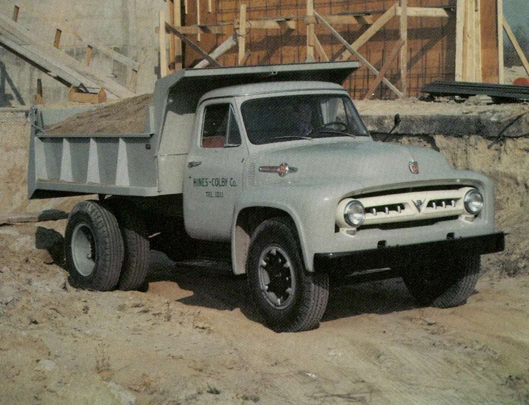 1953 Ford F-700 Dump Truck puzzle online
