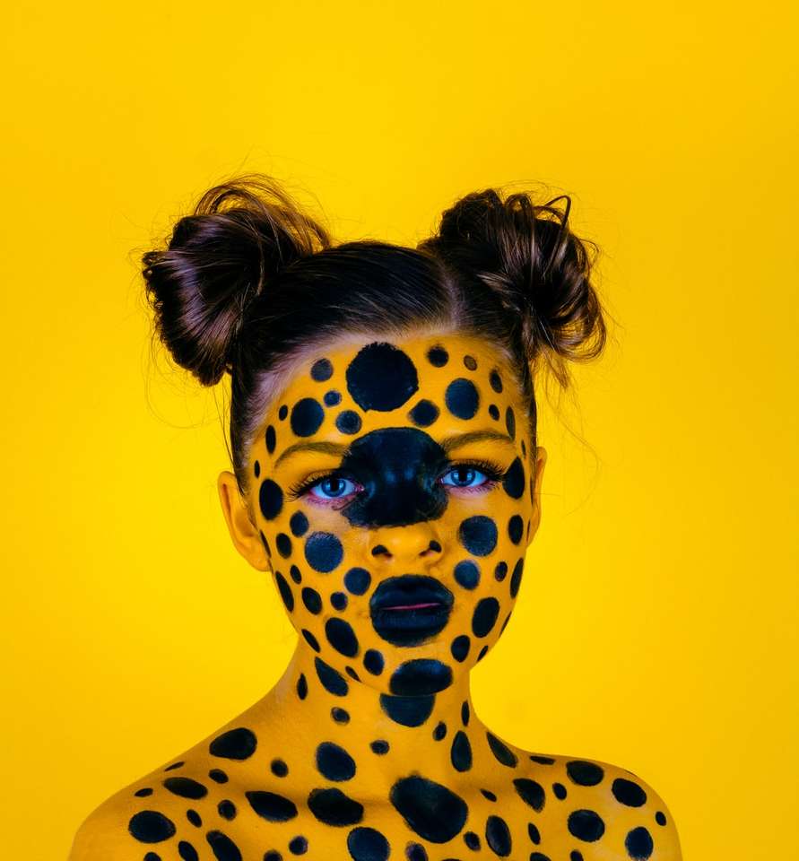 woman with body paint jigsaw puzzle online