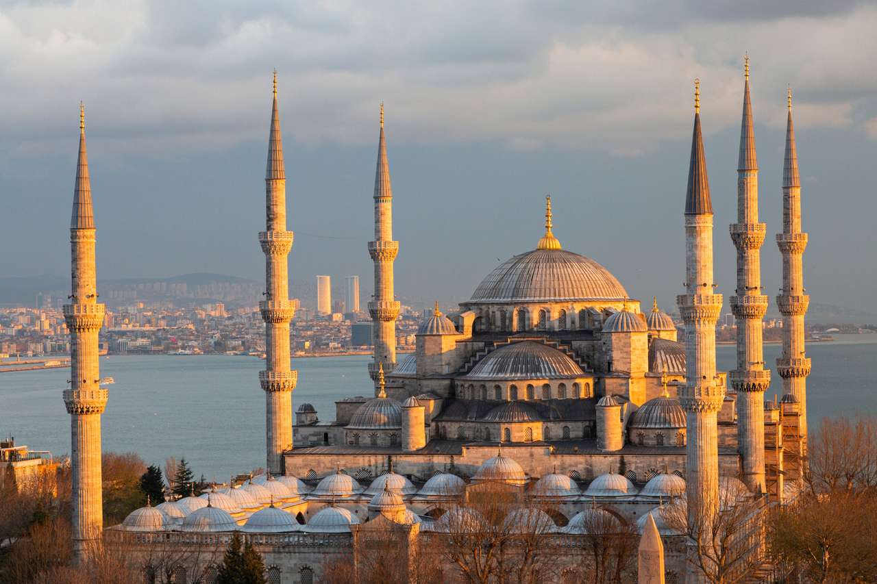 Blauwe Moskee bij de zonsondergang in Istanboel, Turkije legpuzzel online