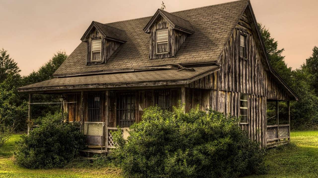 Trä, gammalt hus pussel på nätet