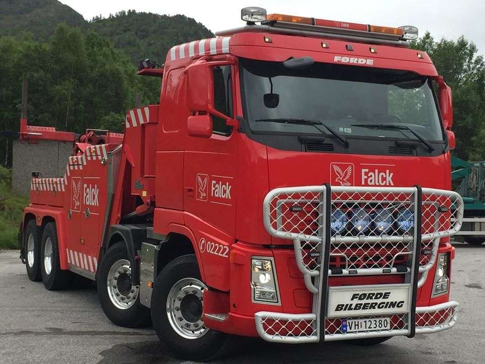 Вантажівка Falck пазл онлайн