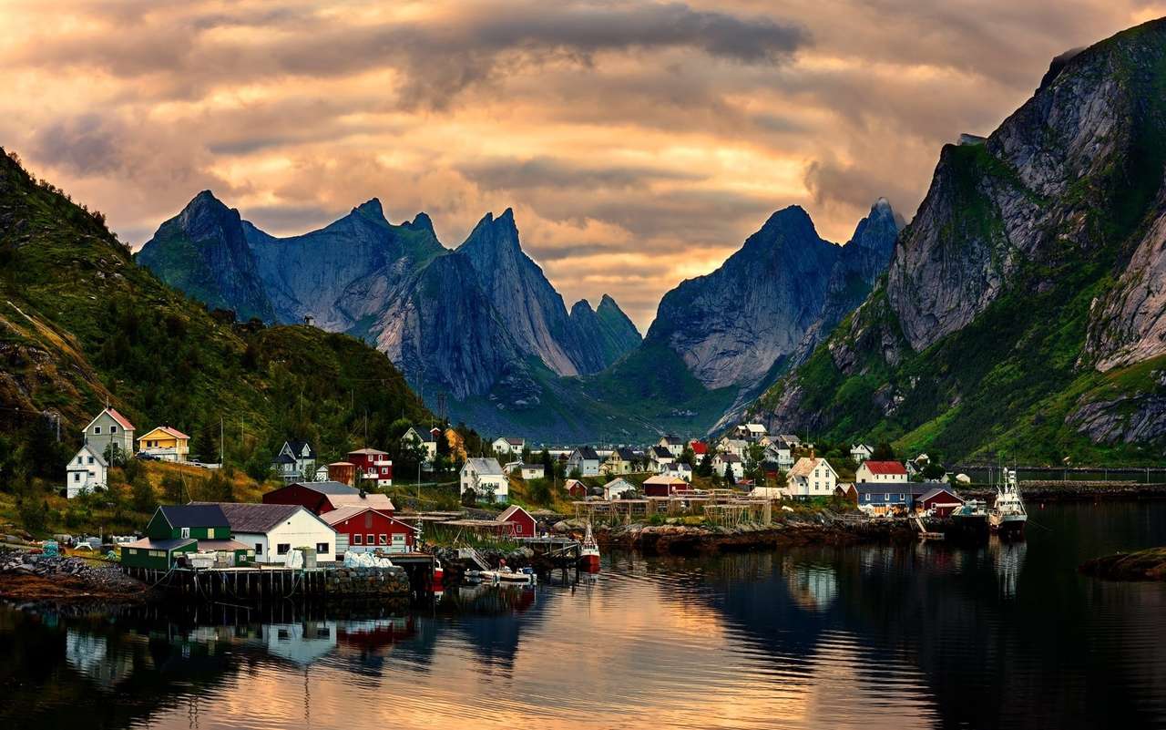 Маленькая норвежская деревня пазл онлайн
