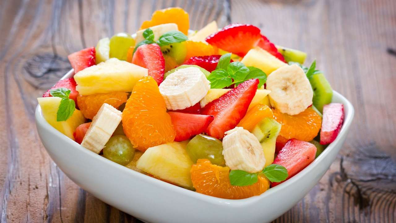 salata de fructe puzzle online