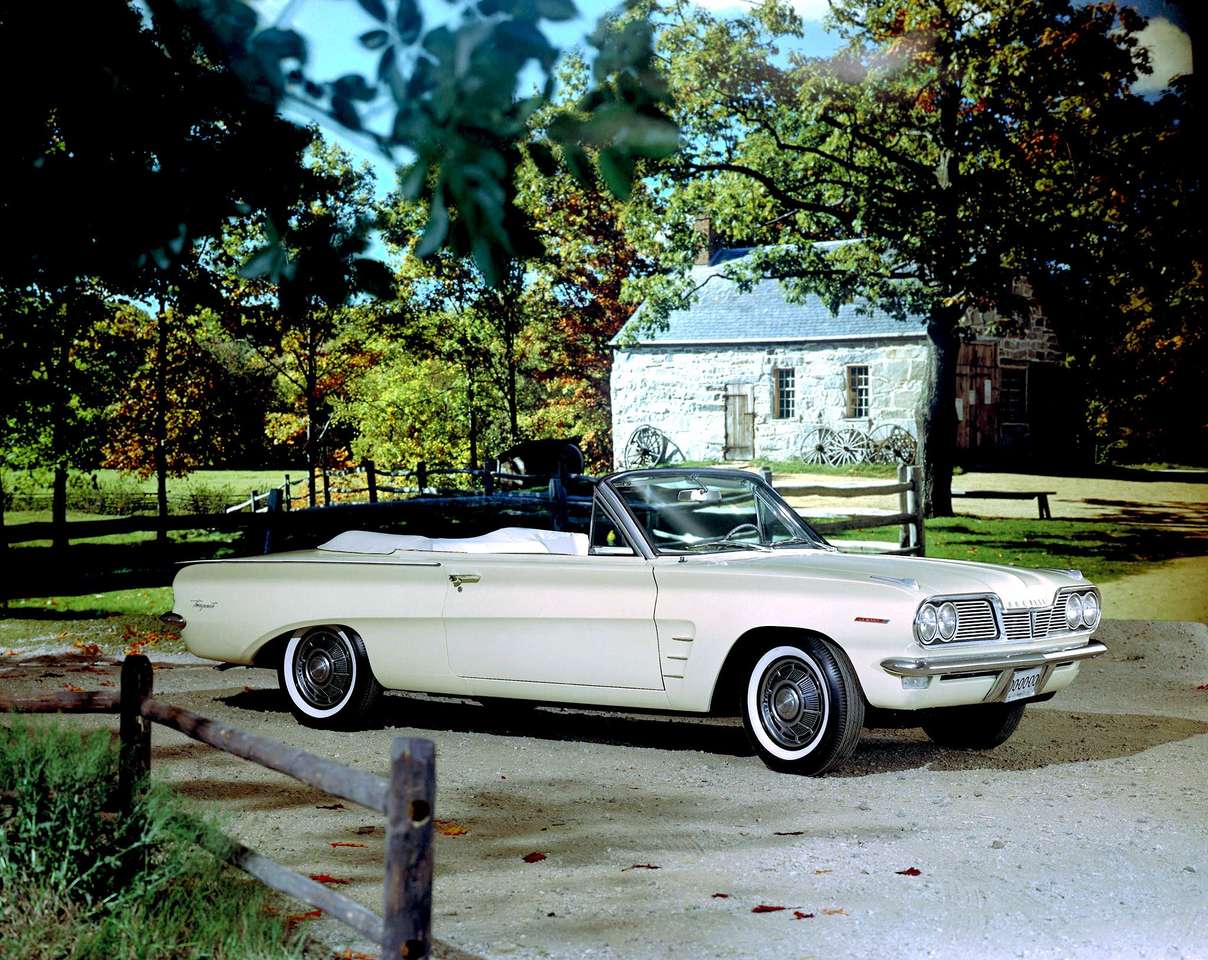1962 Pontiac Compest конвертируеми лемани онлайн пъзел