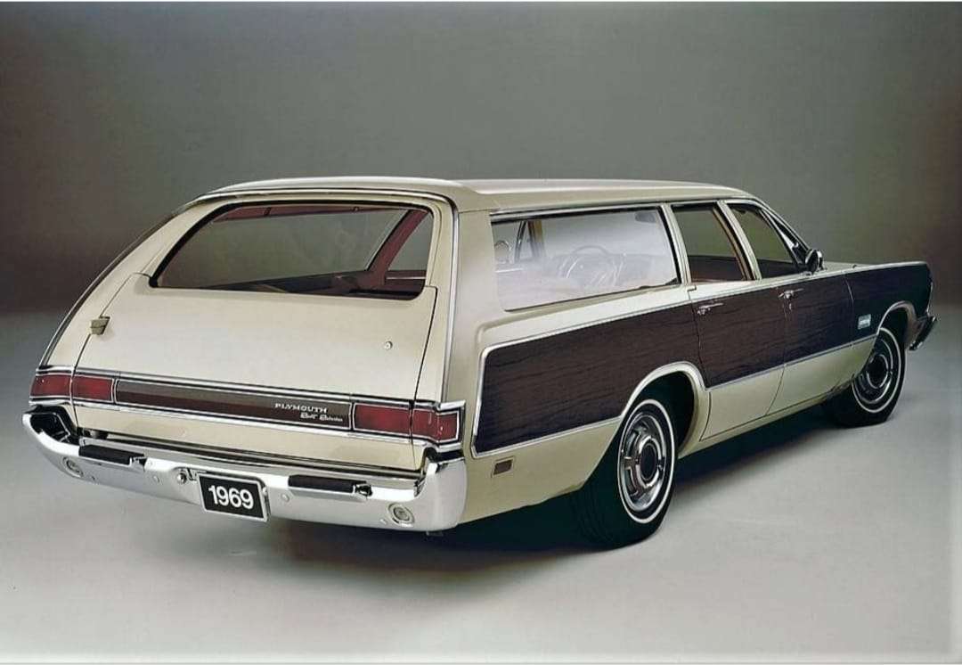 1969 Plymouth Sport Suburban jigsaw puzzle online