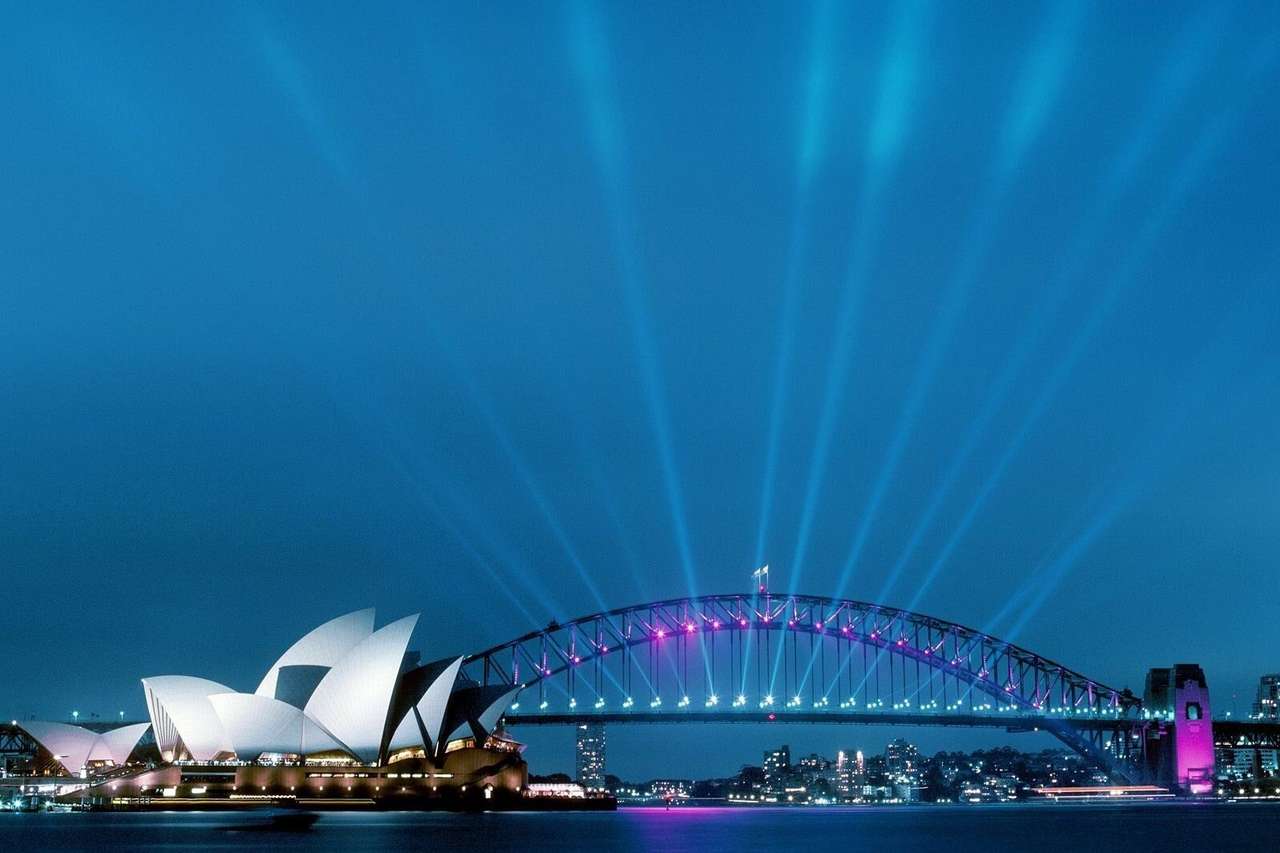 Σίδνεϊ - Όπερα, Φωτιζόμενη γέφυρα παζλ online