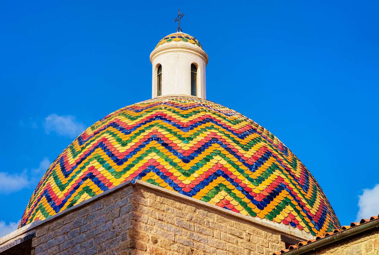 Kerk van San Paolo Apostolo in Olbia op Sardinië, Italië legpuzzel online