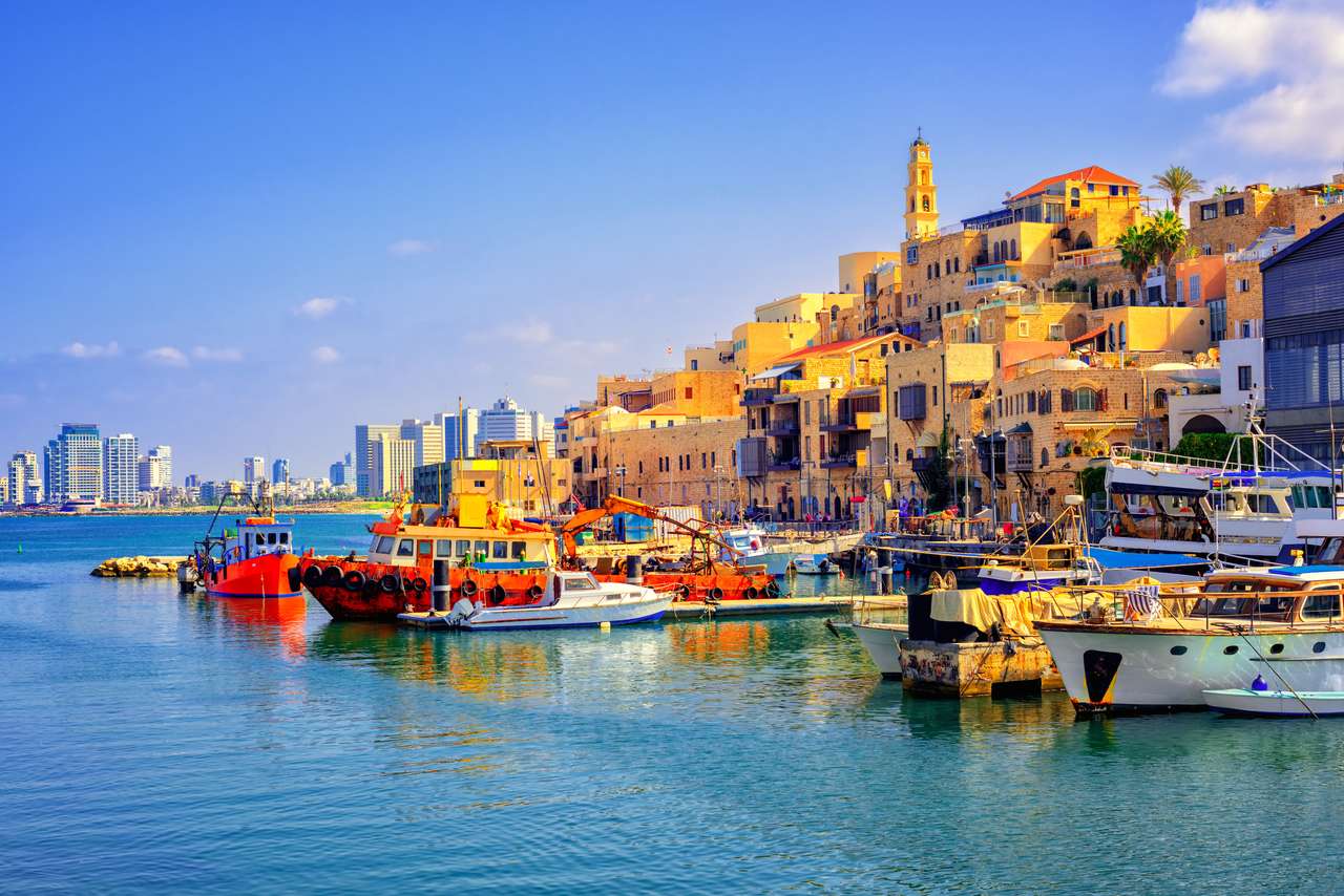 Altstadt und Hafen von Jaffa und moderne Skyline von Tel Aviv City, Israel Puzzlespiel online