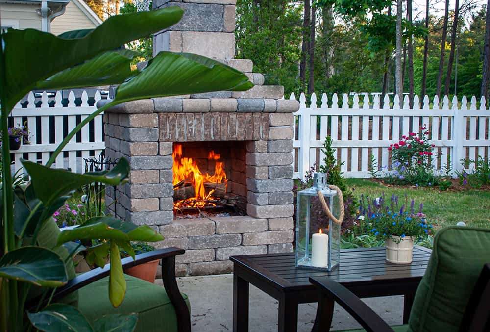 Fireplace in the garden jigsaw puzzle online
