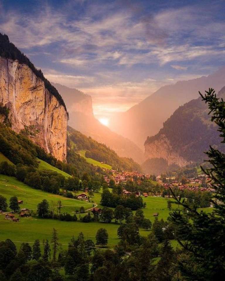 Рассвет в Швейцарии. пазл онлайн