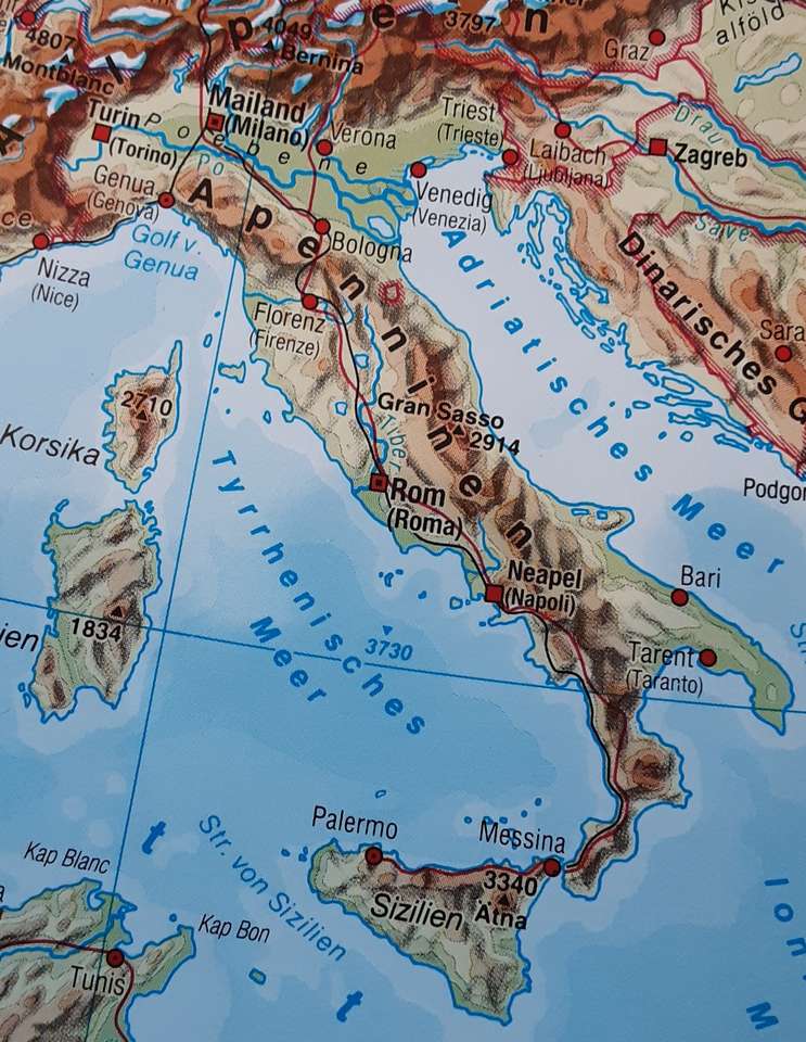 Mapa topográfico de Italia rompecabezas en línea