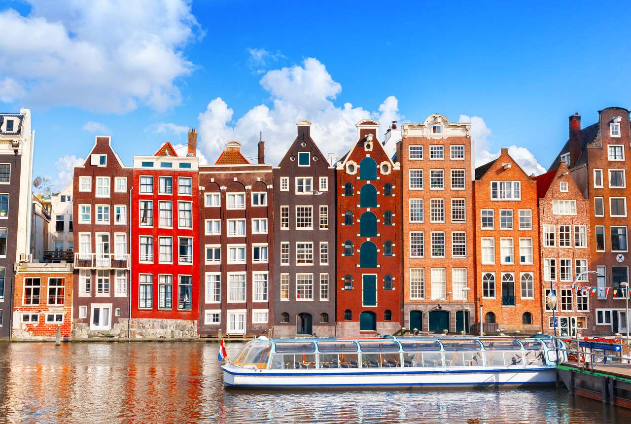 Casas holandesas típicas em Amsterdã, Países Baixos puzzle online