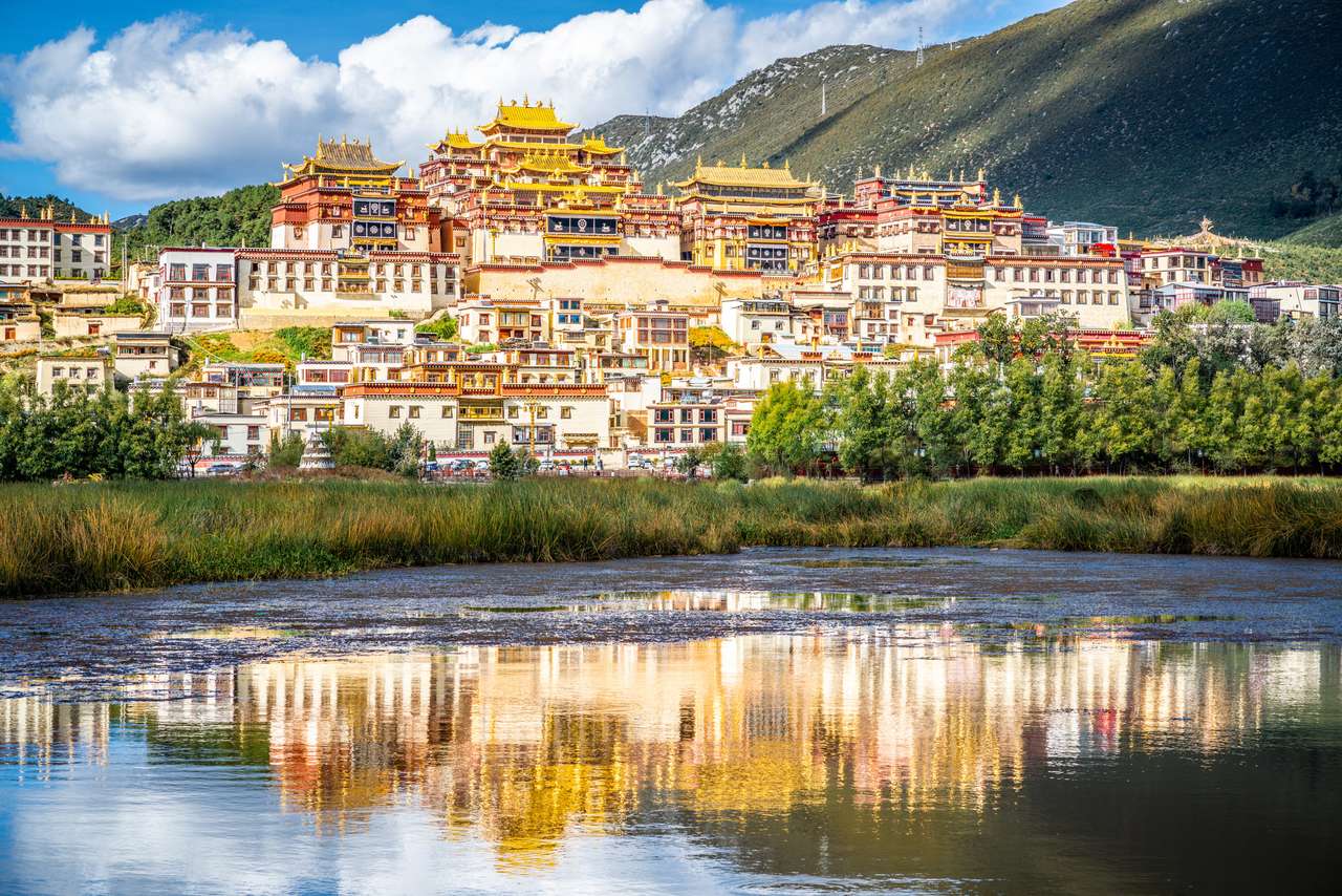 Ganden Sumtseling Monastero a Shangri-La puzzle online