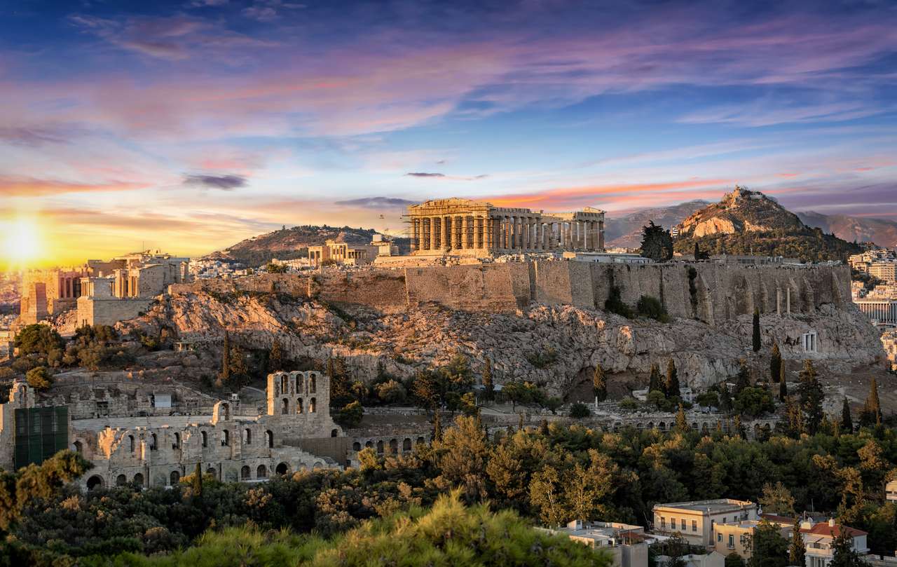 El templo del Partenón en la Acrópolis de Atenas, Grecia, durante el colorido atardecer rompecabezas en línea