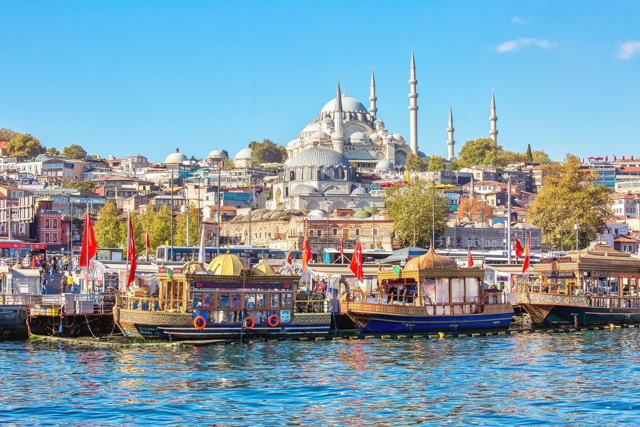 Eminonu Pier und Süleymaniye Moschee Online-Puzzle