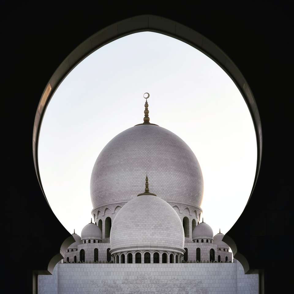 white dome building with dome jigsaw puzzle online