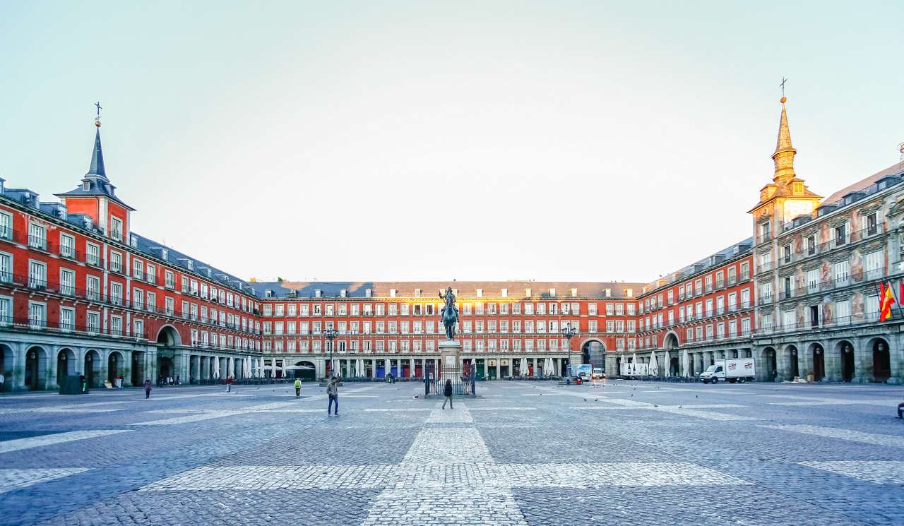 Plaza Mayor v Madridu online puzzle