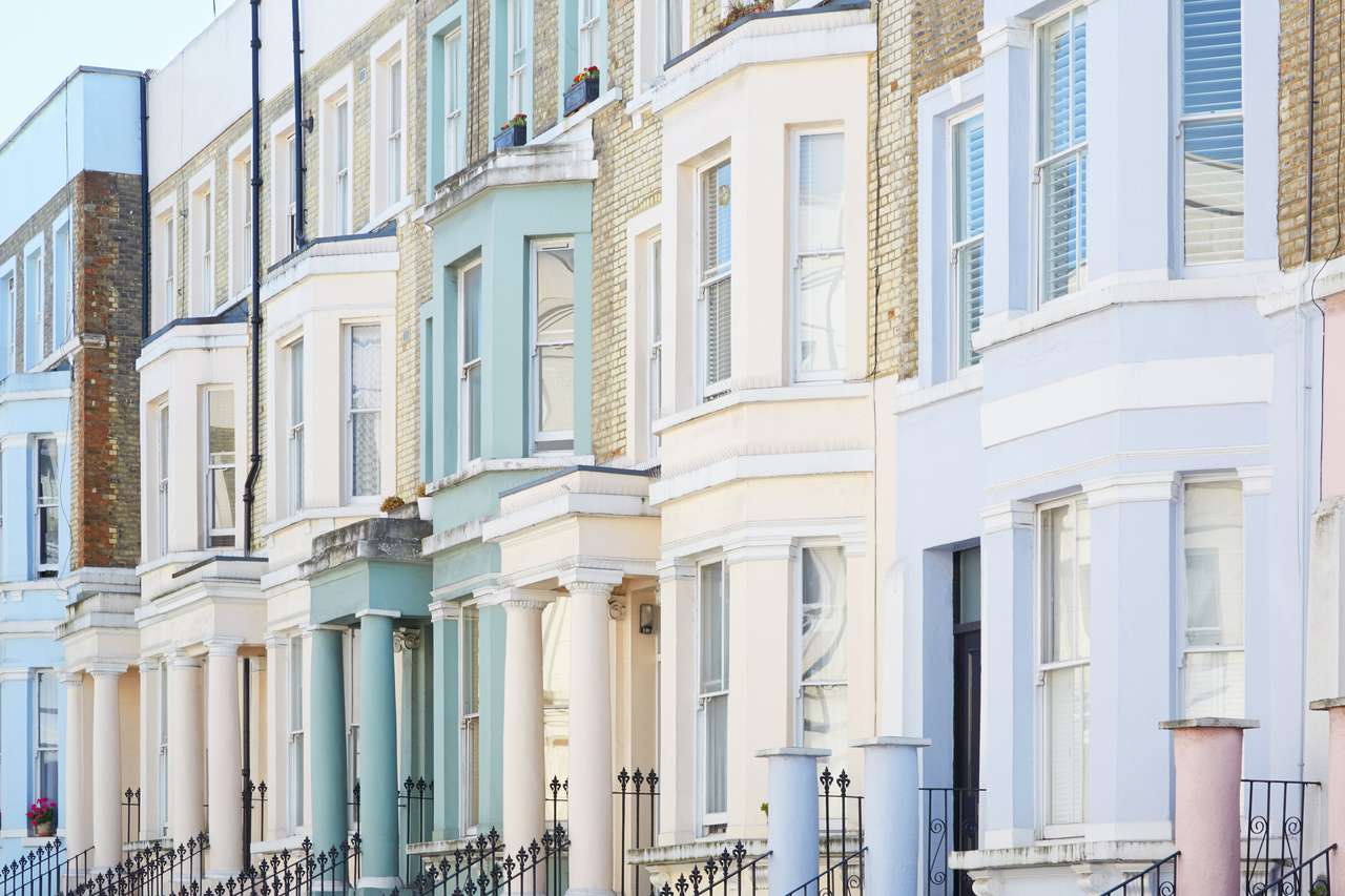 Пастельные фасады в Лондоне пазл онлайн