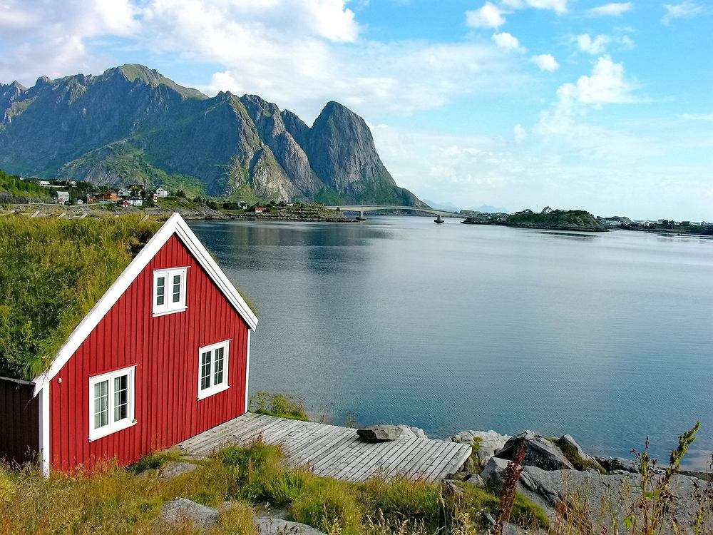 Лофотенские острова в Норвегии пазл онлайн