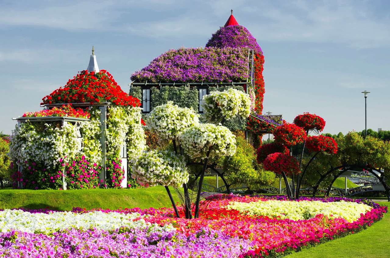 Цветочный сад Дубая пазл онлайн