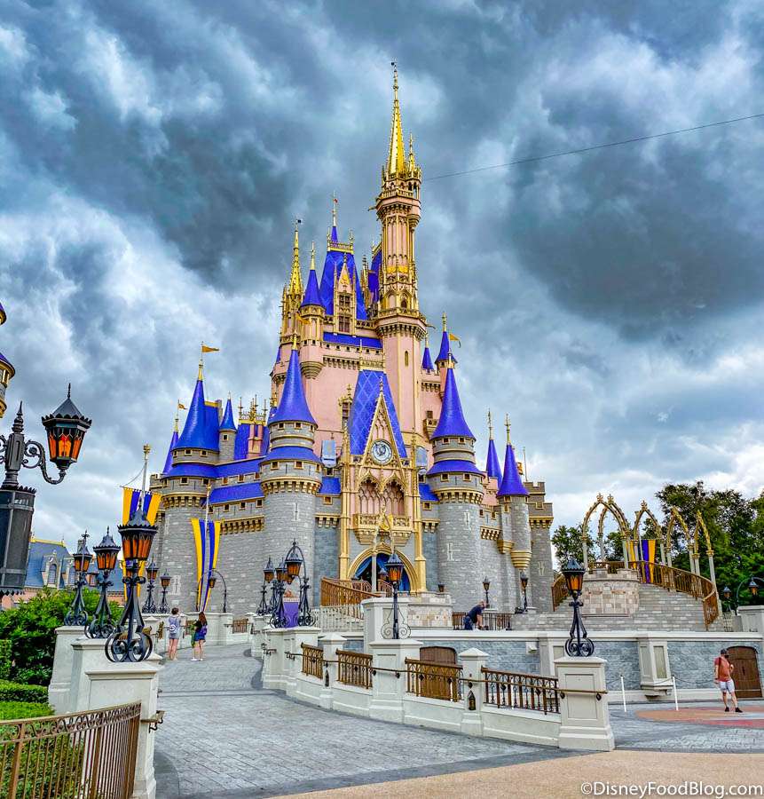 Castelul Disneyland puzzle online
