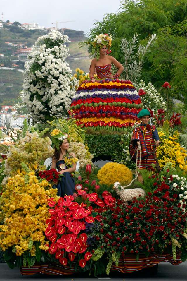 Festival květin na dřevěném ostrově skládačky online